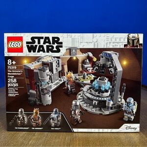 NISB LEGO STAR WARS 75319 THE ARMORER’S MANDALORIAN FORGE